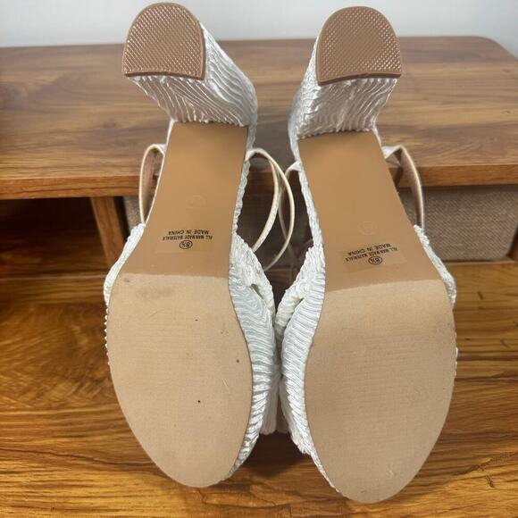 Lulus Platform Heel Women Size 8.5 Lilsa White Bow Platform Ankle Strap Bride - Picture 5 of 9